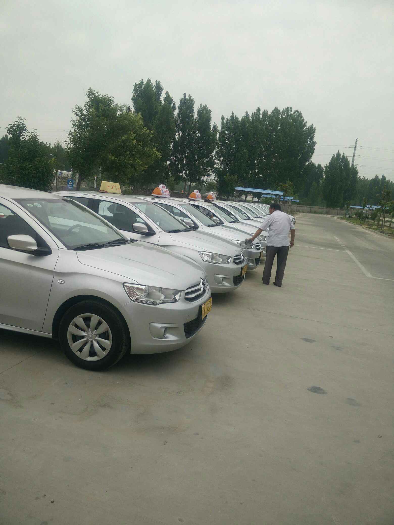 http://www.yijiawang.com/uploads/jl/2017/09/08/19/28/12/59b27ecc05cbf.jpg
