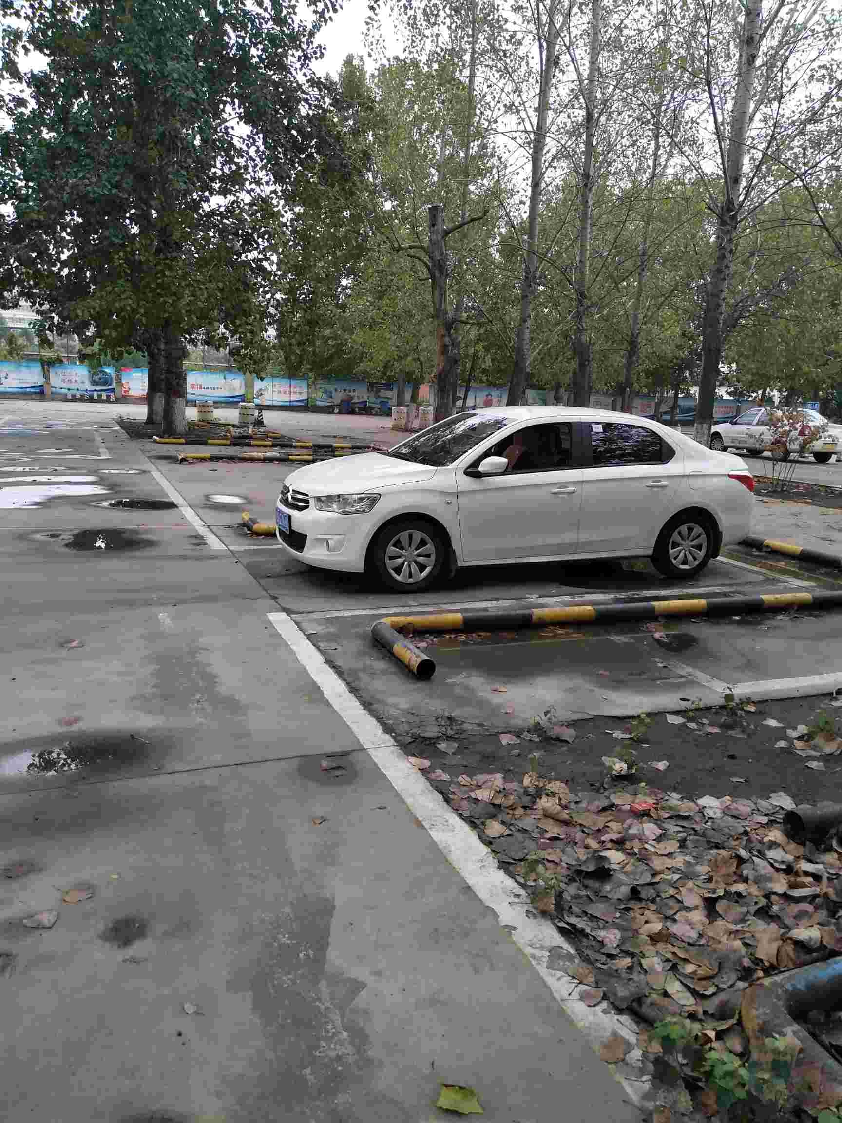 http://www.yijiawang.com/uploads/jl/2017/10/04/09/33/01/59d43a4d7df0f.jpg