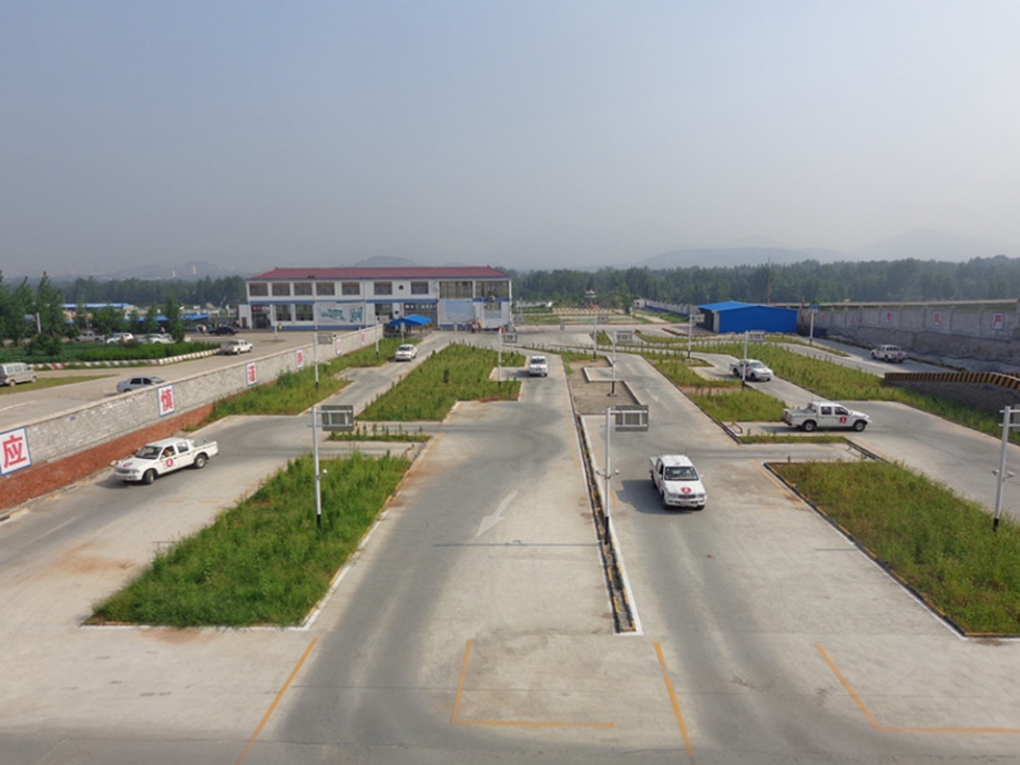 金飞驾校 - 易驾网